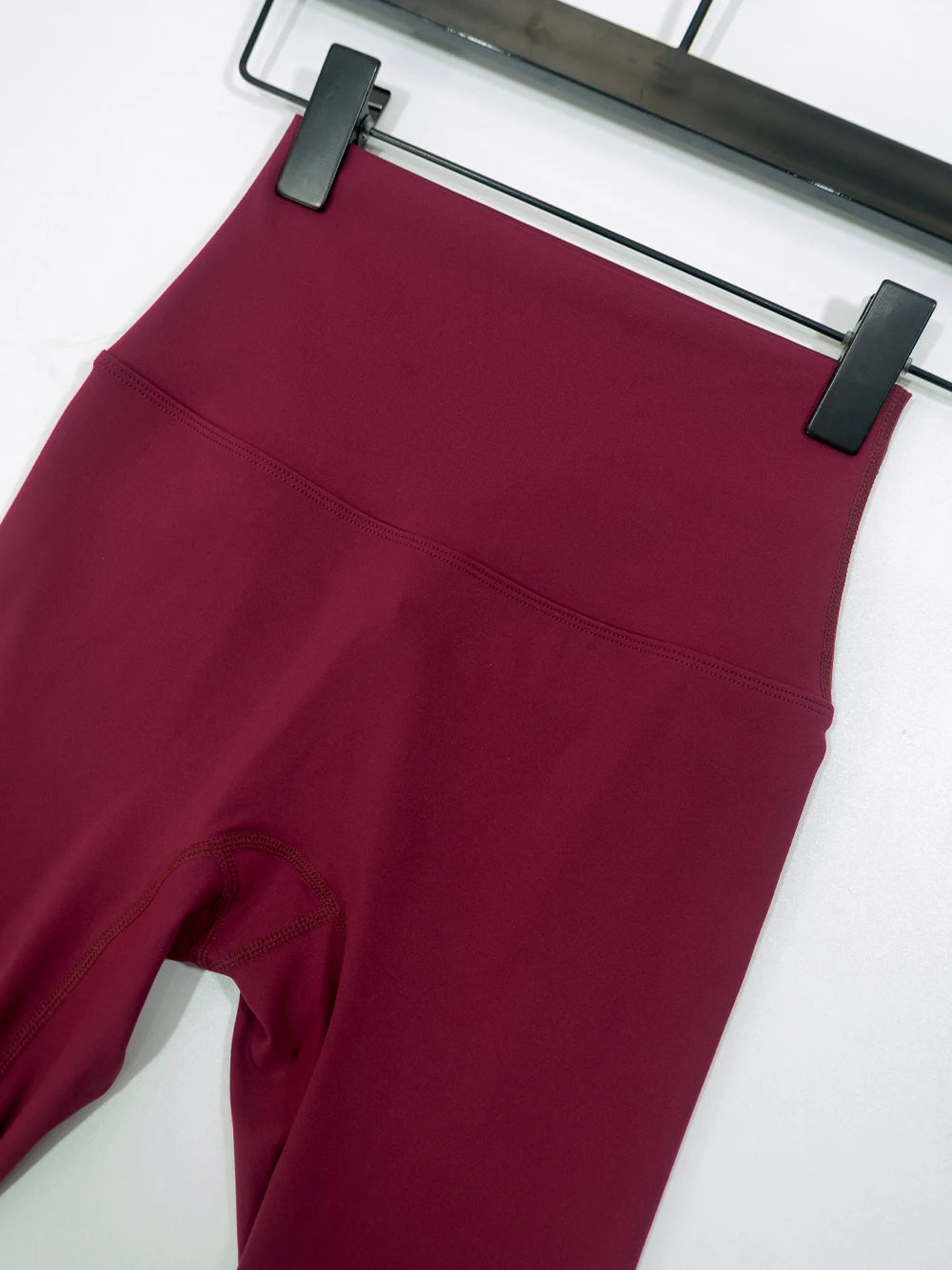 Gold zipper jacket and yoga pants set, sportswear, quick-dry and breathable, slimming and lightweight, tight-fitting