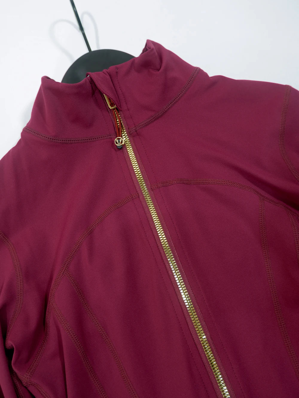 Gold zipper jacket and yoga pants set, sportswear, quick-dry and breathable, slimming and lightweight, tight-fitting